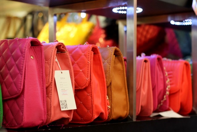 Bangkok pink bags - by Chic n Cheap Living