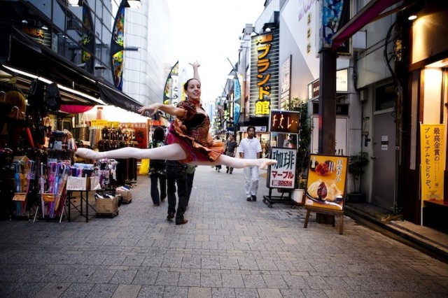 Dance-Photography by Lisa Tomasetti in Tokyo - saved by Chic n Cheap Living