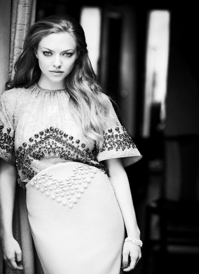 country Amanda Seyfried in embellished gown for Vanity Fair December 2012 - saved by Chic n Cheap Living