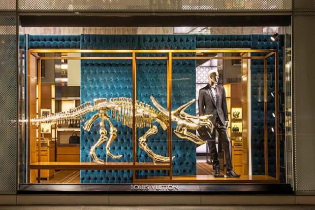 Louis Vuitton dinosaur and suit des Champs-Elysées 2 floor view on Fubiz - saved by Chic n Cheap Living