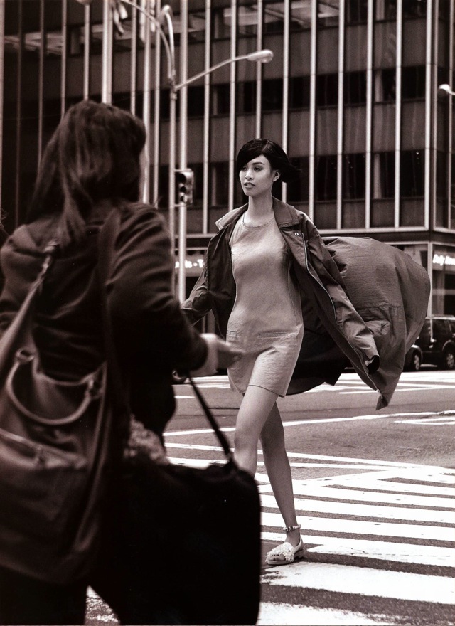 NYC crossing street with Si Tanwiboon photographed by Mitchell Nguyen Mccormack for Harper's Bazaar Thailand Jan 2014- saved by Chic n Cheap Living