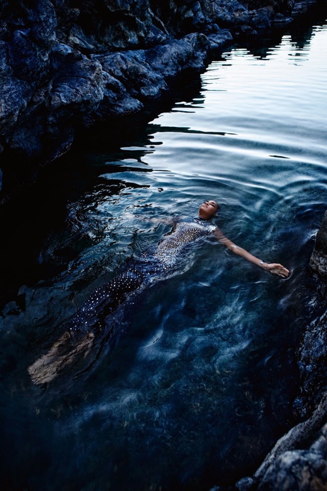 Shining water Joan Smalls for Vogue Italia May 2014