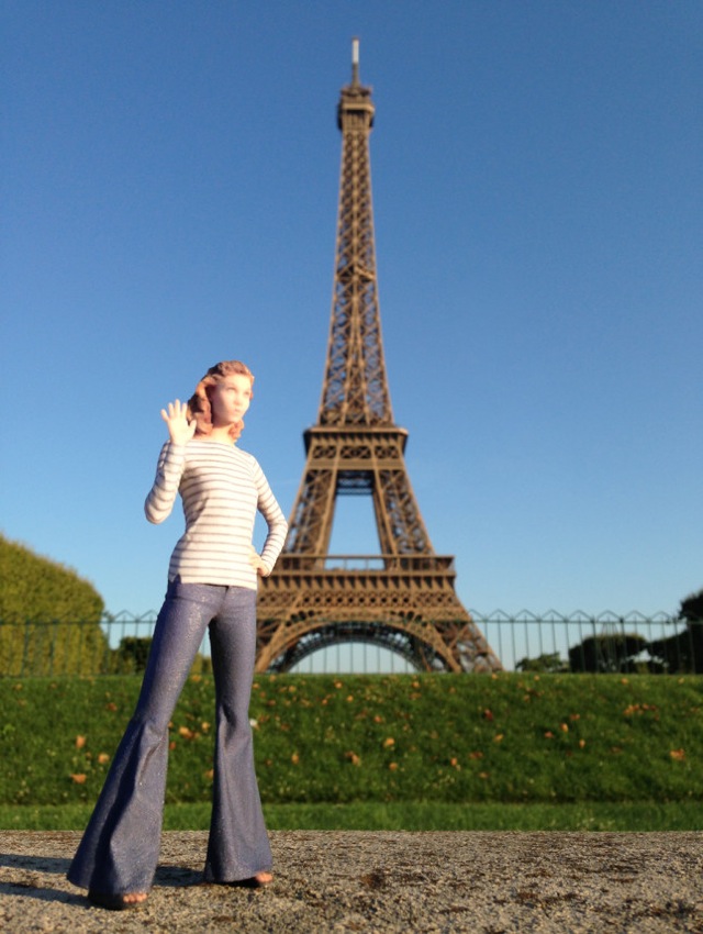 Mini karlie Kloss in Vogue September 2014 Eiffel Tower