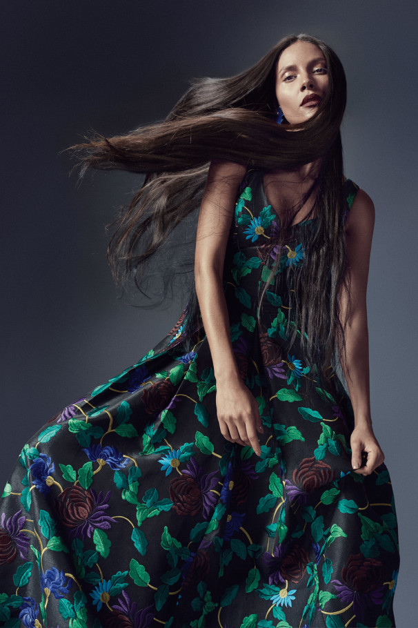 Emanuela de Paula Elle Brazil August 2015 floral dress