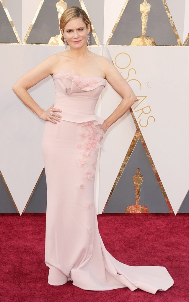 Oscars 2016 Best Dressed Jennifer Jason Leigh in Marchesa