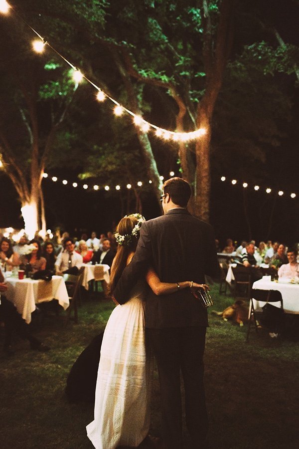 backyard-and-patio-lighting-wedding