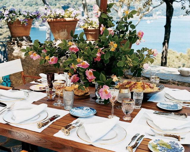 Dolce & Gabbana Portofino home tables cape