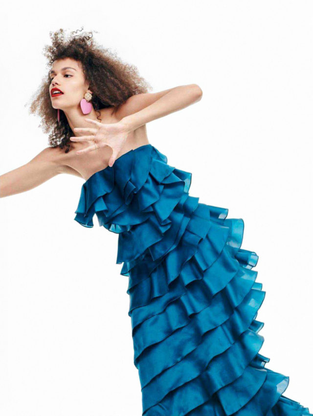 Dias de fiesta in Vogue España July 2018 - blue tiered dress