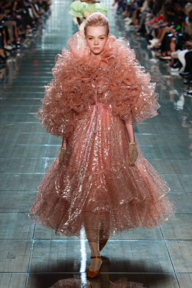 Marc Jacobs Spring:Summer 2019 Ready-To-Wear - salmon oversized gown