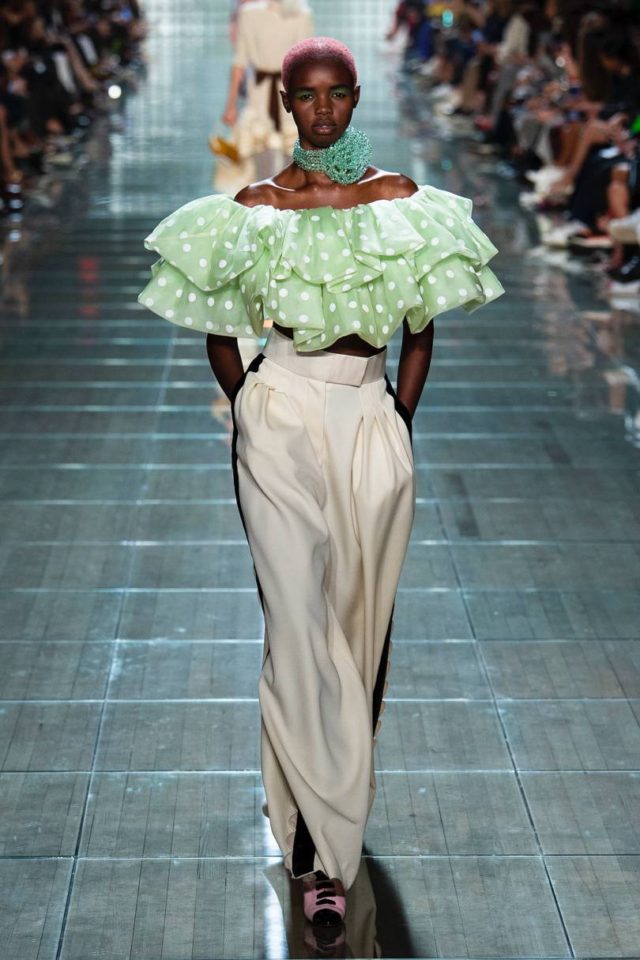 Marc Jacobs Spring:Summer 2019 Ready-To-WearMarc Jacobs Spring:Summer 2019 Ready-To-Wear - mint and white ruffled top
