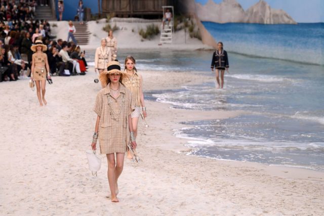 Chanel Spring:Summer 2019 Ready-To-Wear Details - backdrop view