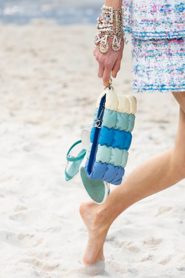 Chanel Spring:Summer 2019 Ready-To-Wear Details - puffy clutch