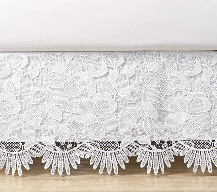 Lilly Pulitzer for Pottery Barn eyelet bed skirt