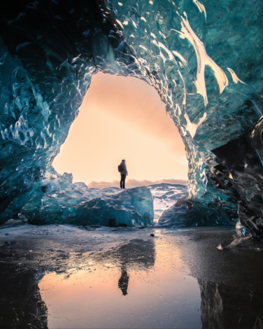 Winter in an Icelandic cave - against entrance