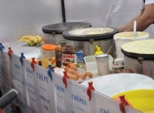 London Broadway Market fresh crepes - by Chic n Cheap Living