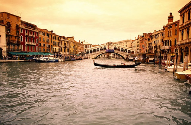 Venice spot for winter travel on Smartertravel.com - saved by Chic n Cheap Living