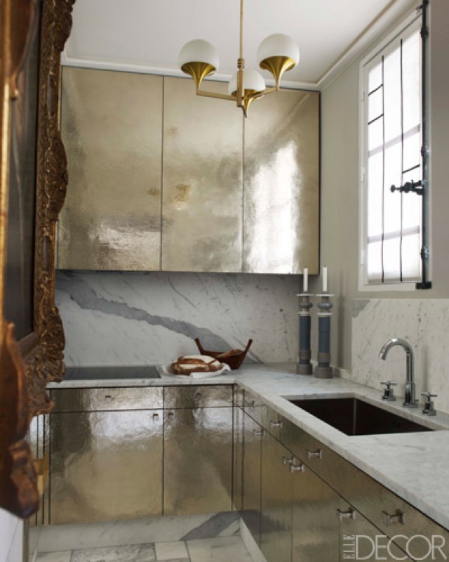 Gold kitchen cabinets ELLE-Decor-Jean-Louis-Deniot-Home-photographed by Simon Upton - saved by Chic n Cheap Living