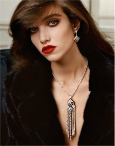 Grace Vogue Paris October 2014 Chanel necklace