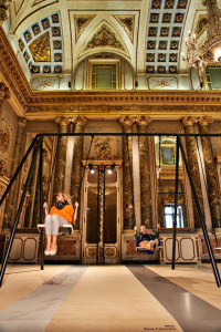 Swing-Set-Installation-in-Grand-Milanese-Palazzo-4