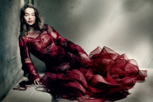 emilia-clarke-by-paolo-roversi-for-vogue-uk-may-2015-red-gown