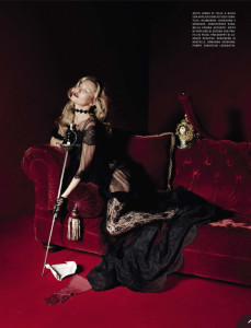 Beauty and the Beast Blumarine Kate Moss Tim Walker for Vogue Italia December 2015