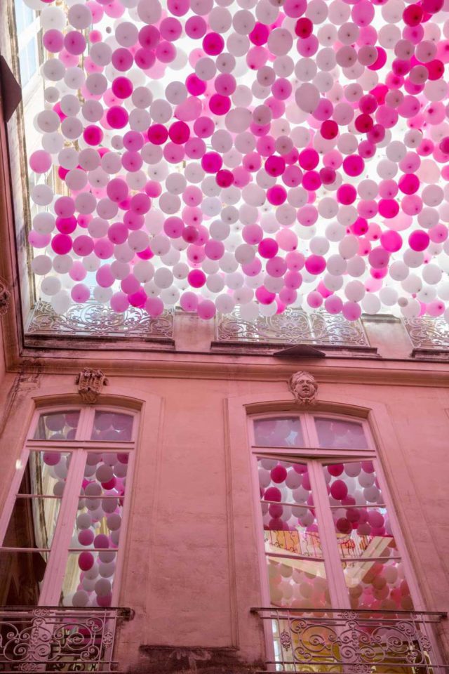Hôtel de Griffy in Montpellier balloons closeup
